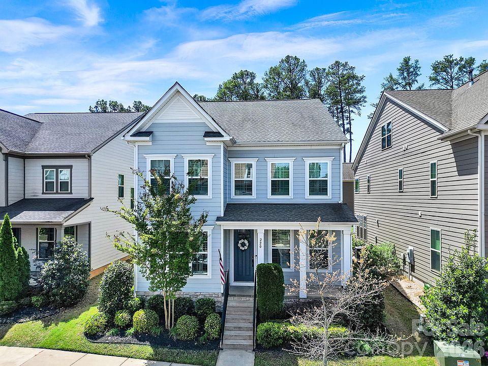 1st image of 220 Helton Ln