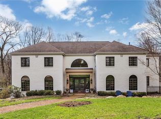 76 Fair Oaks Dr, Pittsburgh, PA 15238