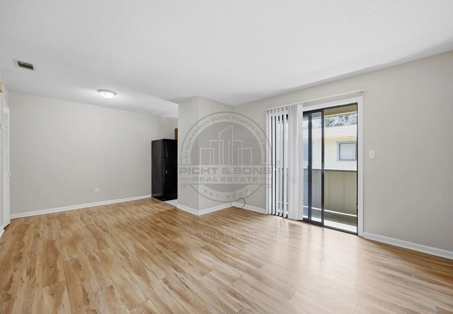 1 bed, 1.0 bath, $875 — Photo 1