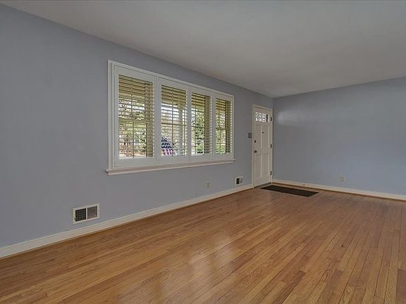 4th image of 9709 Fordwych Dr