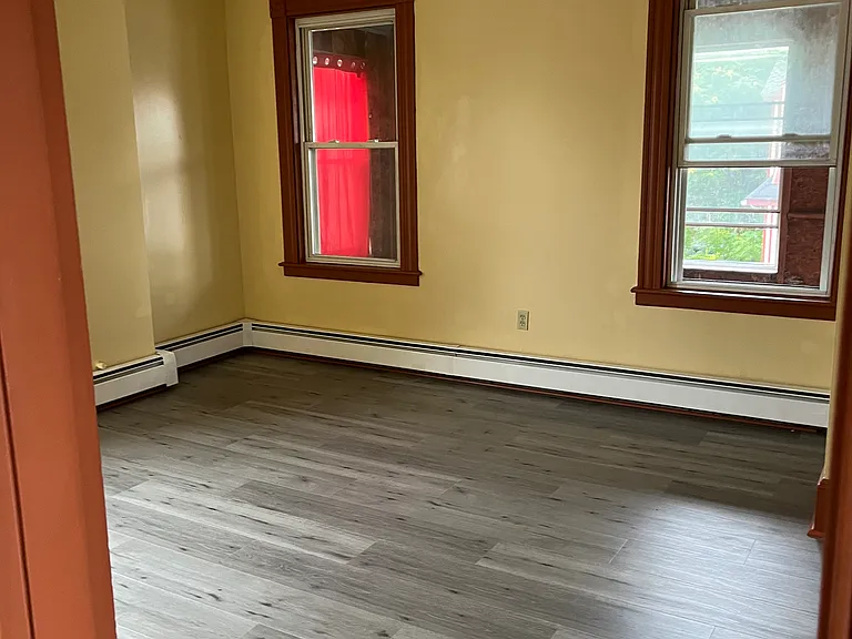 17-19 Chadwick Ave #3 — Photo 11