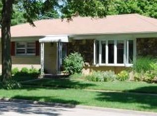 500 N Eastwood Ave, Mount Prospect, IL 60056