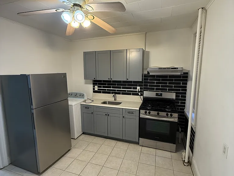 322 Anderson Ave #1 — Photo 5