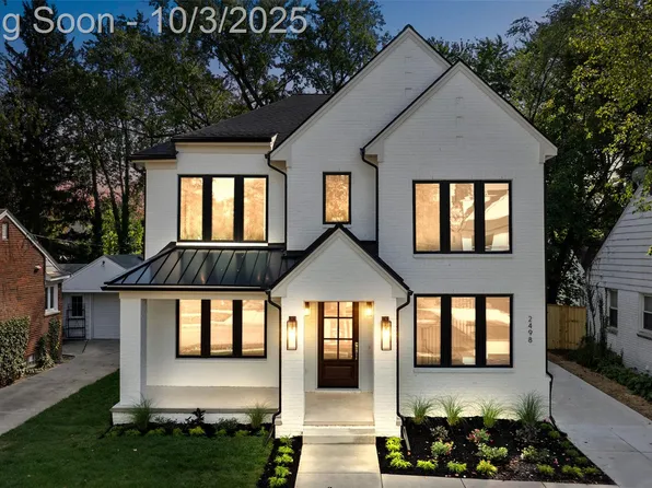2498 Buckingham Ave, Birmingham, MI 48009