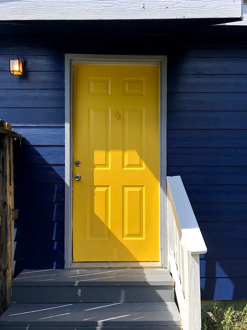 Room For Rent — Photo 4