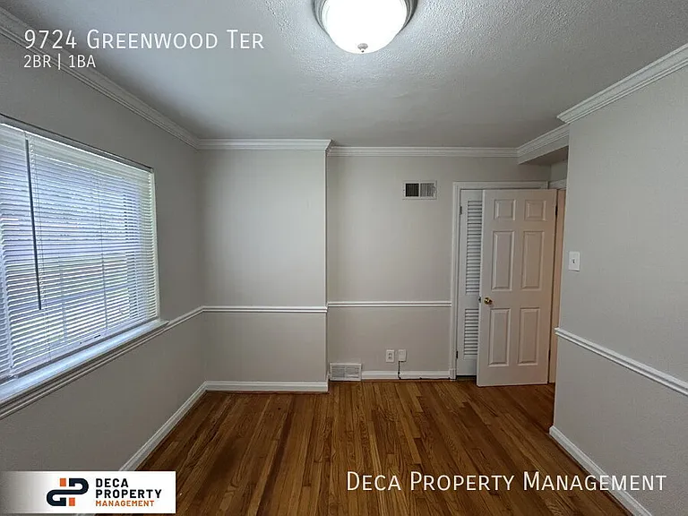 9724 Greenwood Ter — Photo 9