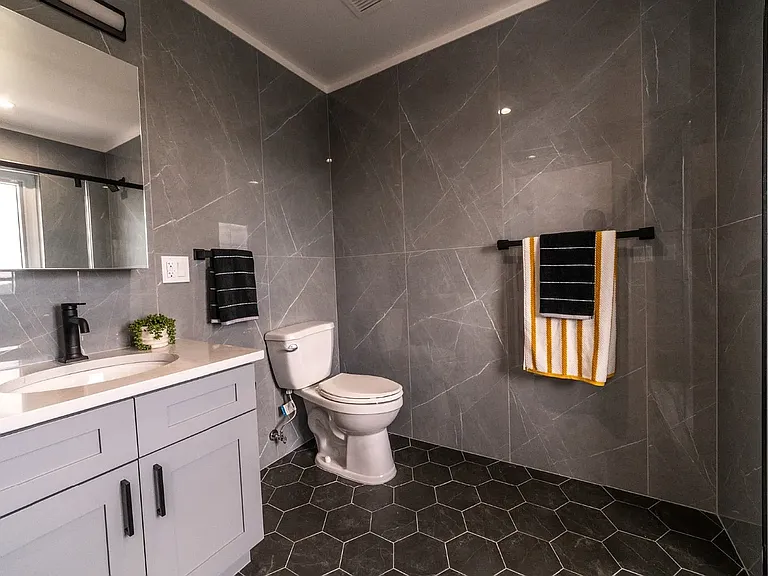 3745 Riverdale Ave #1 — Photo 8