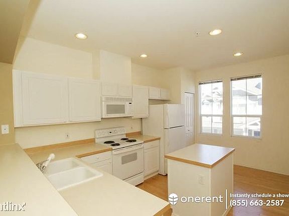 4th image of 5215 236th Pl SE