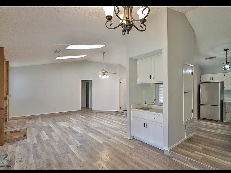 6001 Michael Ct — Photo 5