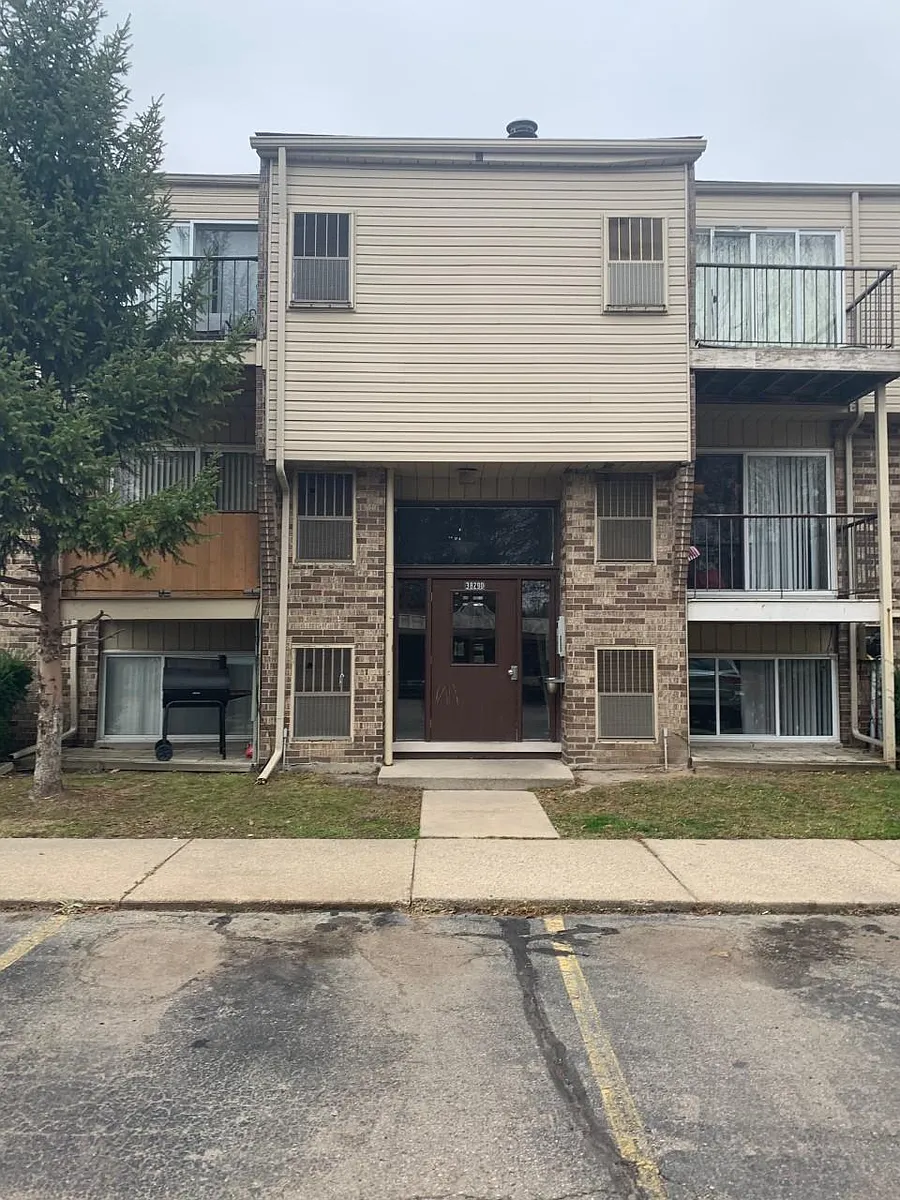 Building Photo - 38290 Fairway Ct #148A