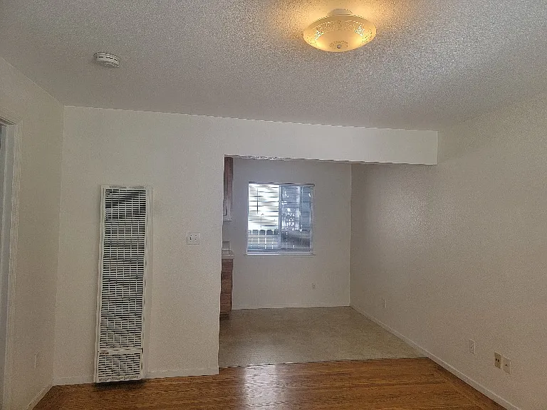 1221 W St #A — Photo 4