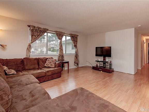 4th image of 6823 Homestead Ave