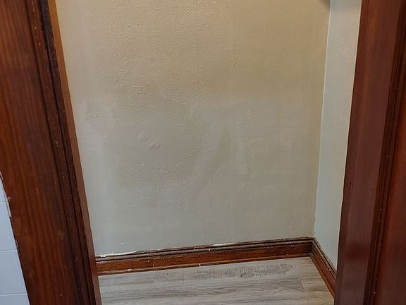 4th image of 415 E Gilbert St APT 3