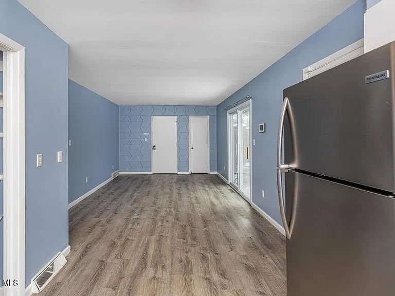 7 Elgin St #B — Photo 21