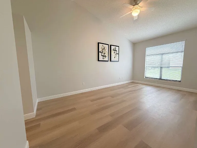 6240A Fairskies Dr — Photo 14