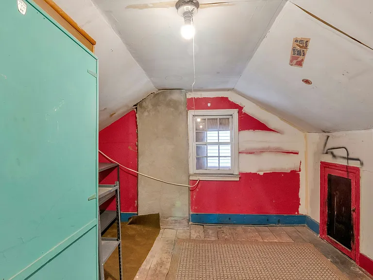 105 Woodside Ave #2 — Photo 21