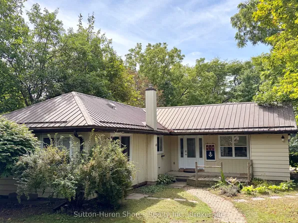 418 Elgin St, Saugeen Shores, ON N0H 2C2