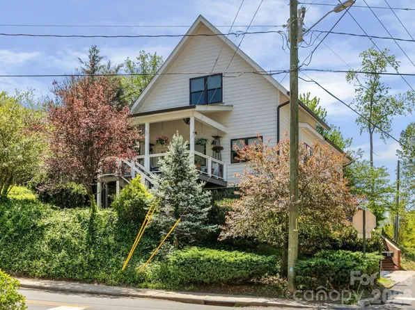46 Rumbough Pl, Asheville, NC 28806