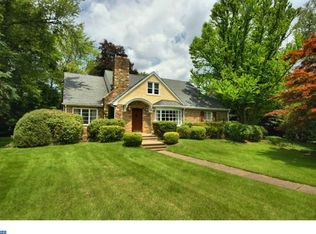 12 Hilltop Rd, Ewing, NJ 08638