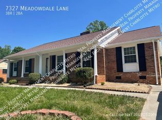 7327 Meadowdale Ln, Charlotte, NC