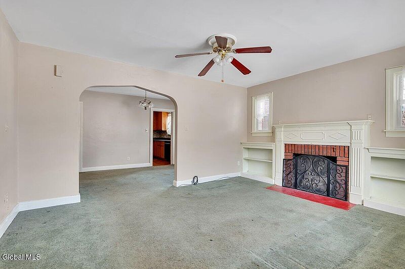4th image of 6 Mayflower Drive