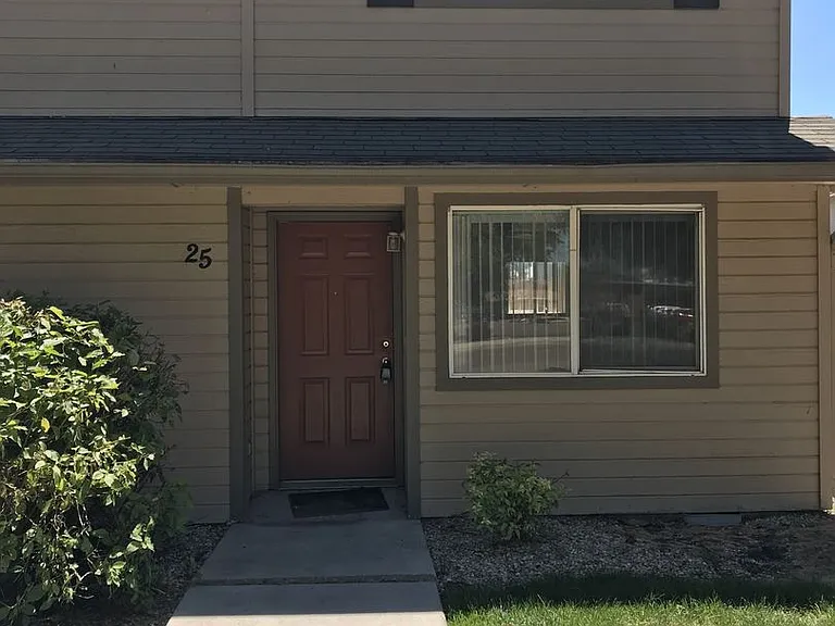 519 E Florida Ave — Photo 2