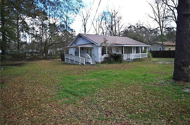 1st image of 1612 Mossy St