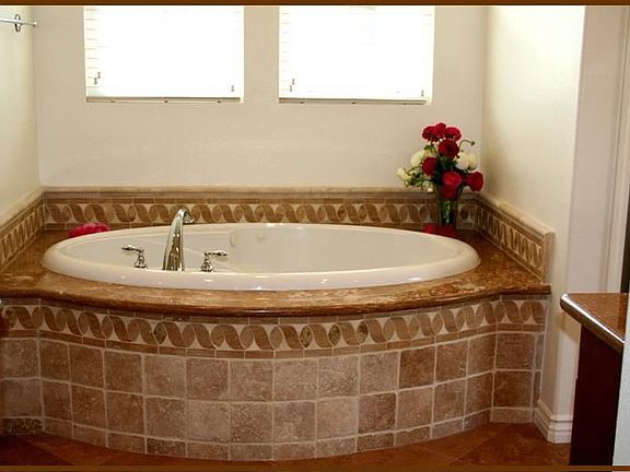 Jaccuzi Tub