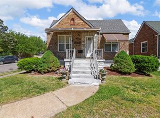 439 Ruthland Dr, Saint Louis, MO 63125