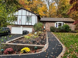 106 Redgate Rd, Boonton, NJ 07005