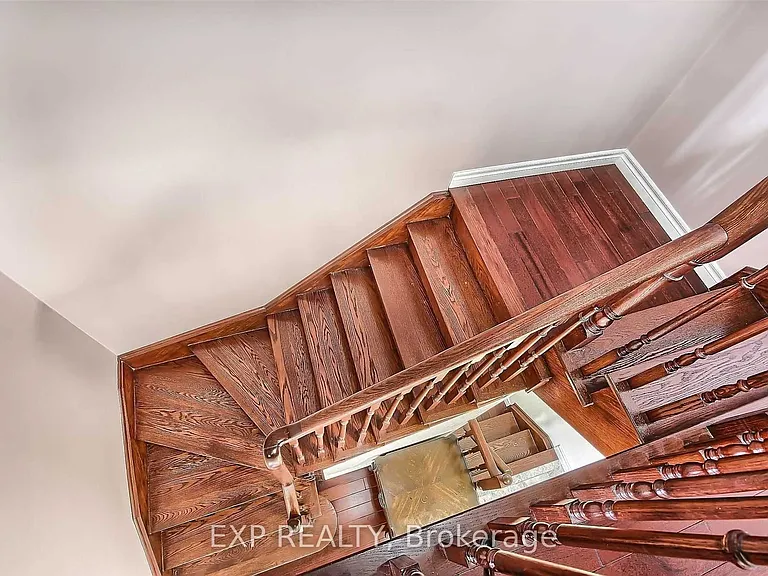 35H View Green Cres #UPPER — Photo 19