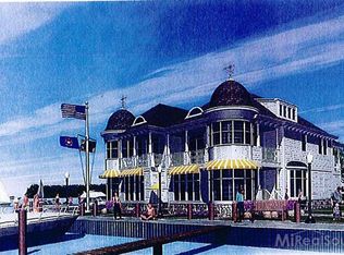 33080 Venetian Point UNIT 8, Harrison Township, MI 48045