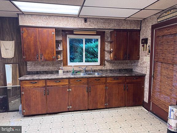 4th image of 177 Leighty Rd