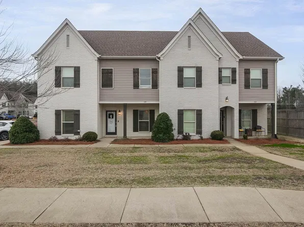 100 Robbins Cir, Oxford, MS 38655