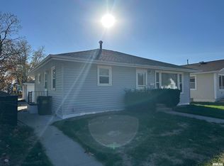 1124 13th Ave, Fulton, IL 61252