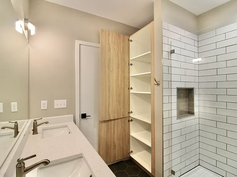 1817 N Arlington Pl #1817 — Photo 22