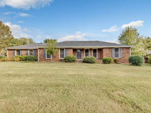 208 General Forrest Dr, Springfield, TN 37172