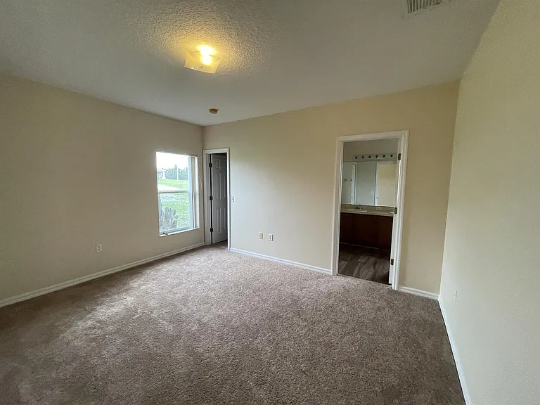 935 Cumberland Dr — Photo 6