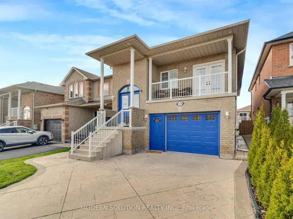 119 Blackthorn Dr, Vaughan, ON L6A 3N2