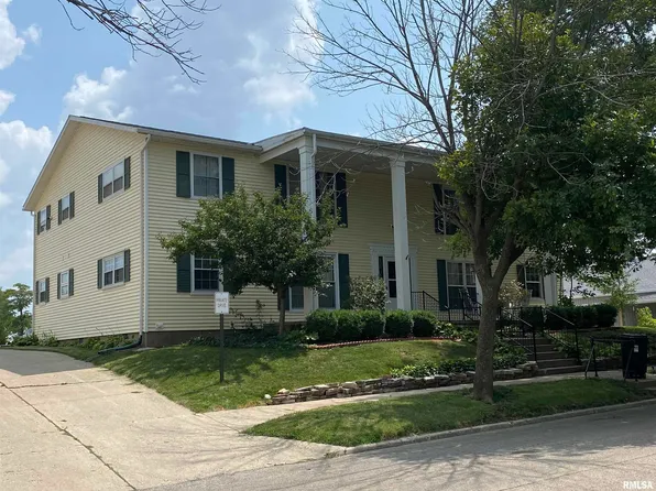 15 S Avenue B St #1, Canton, IL 61520