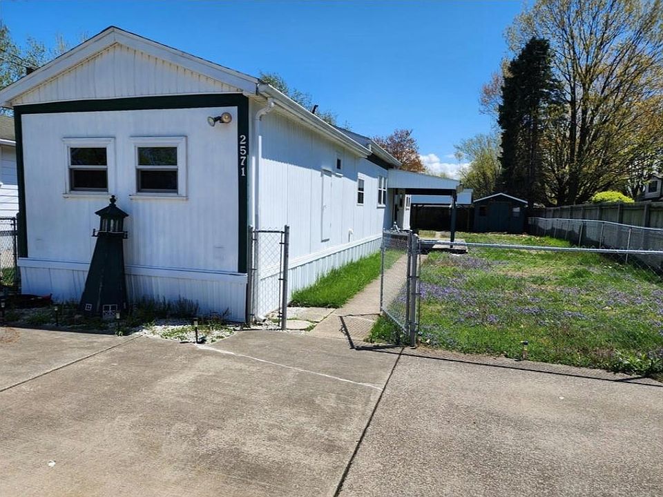 1st image of 2571 W 22nd St
