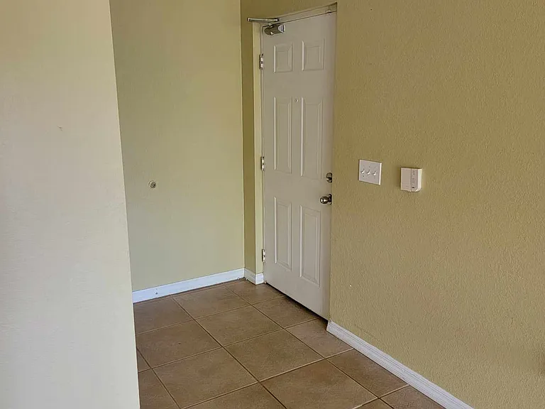 7915 Preserve Cir #216 — Photo 6