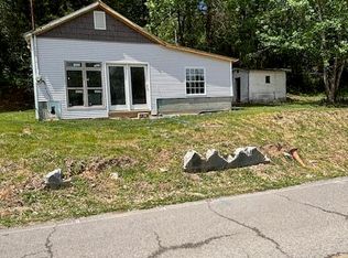 550 Baumgartner Rd, Harriman, TN 37748