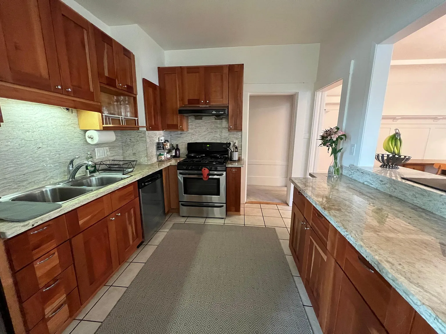 643 44th Ave — Photo 4
