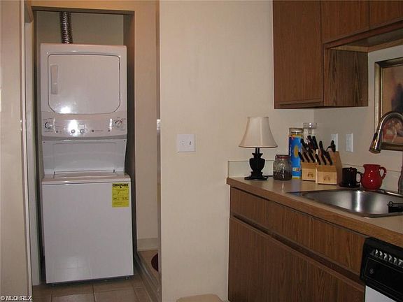 3rd image of 7079 Village Dr #7079
