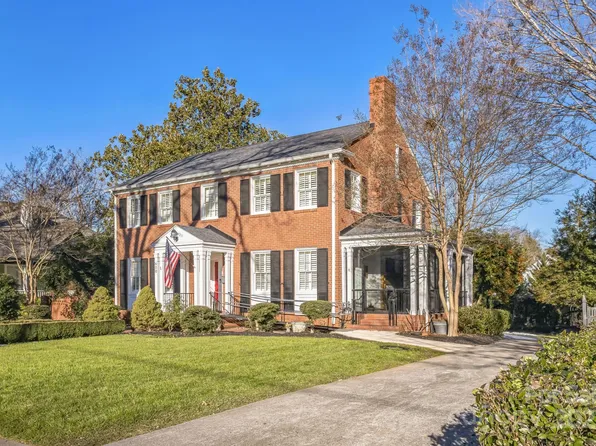 610 Walnut St, Statesville, NC 28677