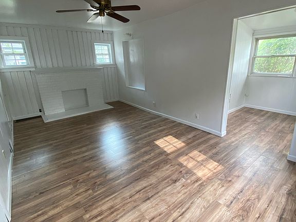 5th image of 1208 Windermere Dr