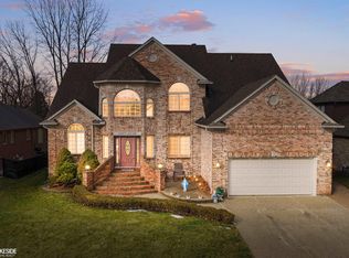 51077 Ace Dr, Macomb, MI 48042