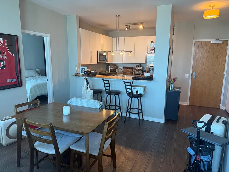 757 N Orleans St #2008 — Photo 4
