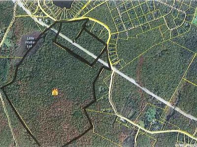 Twin Lakes Rd, Shohola, PA, 18458